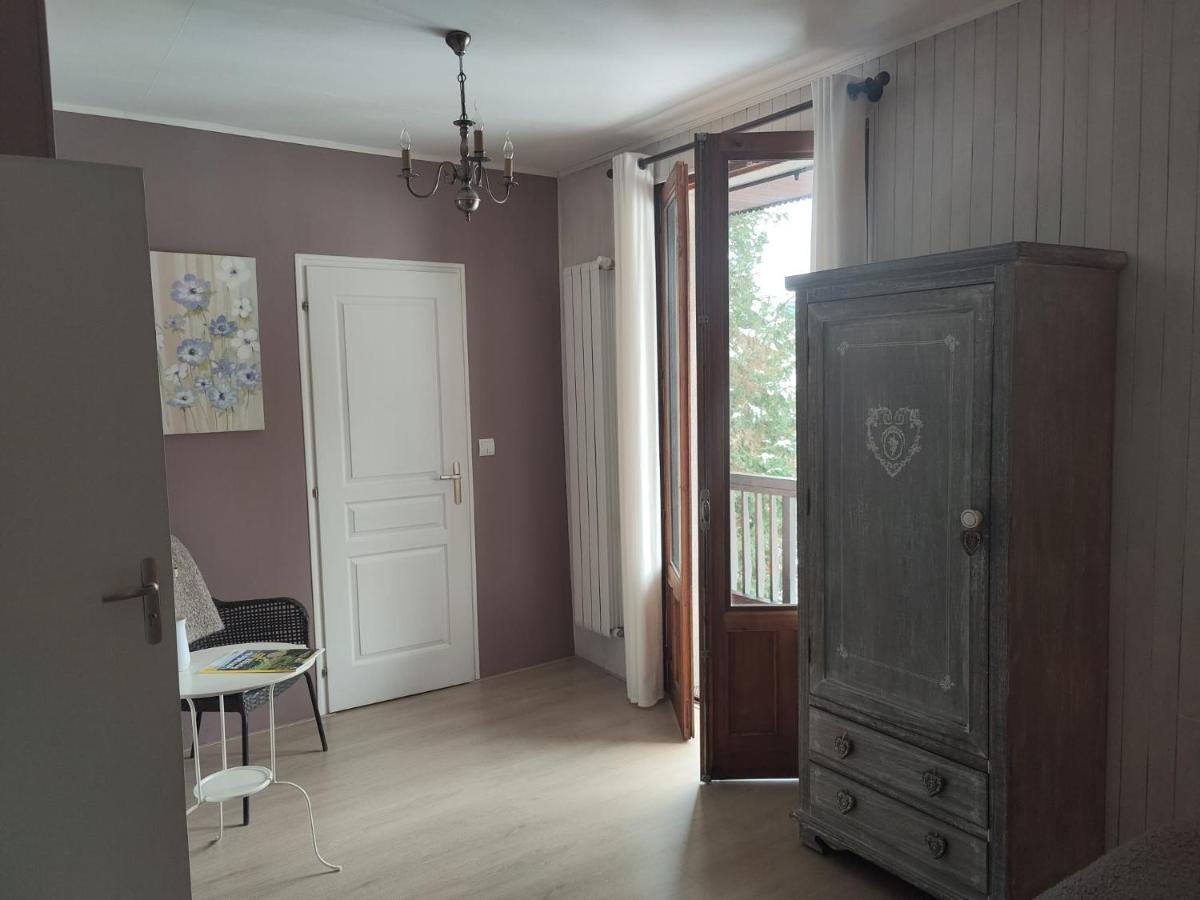 La Maison Du Chevalier Marat Ngoại thất bức ảnh